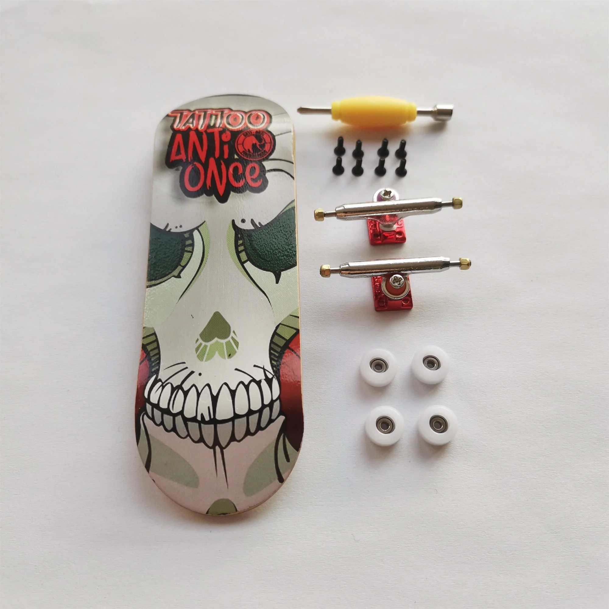 Finger Skate Skull